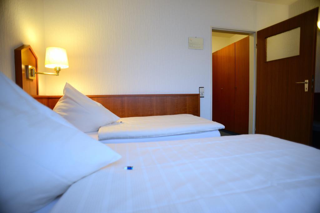 Hotel Marienhof Duesseldorf Neuss Room photo
