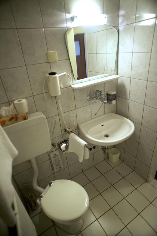 Hotel Marienhof Duesseldorf Neuss Room photo